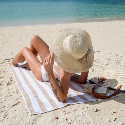 76*180cm Cotton Beach Towels Comfortable With Modern Minimalist Style