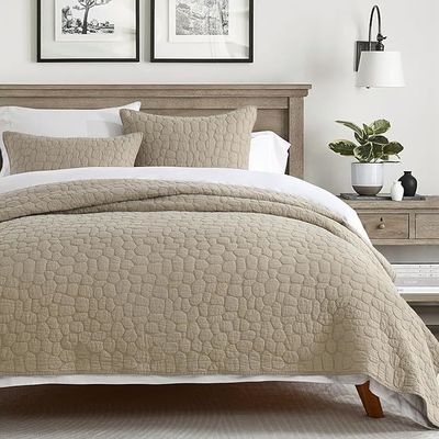 100% Cotton Quilt Set with Cobblestone Pattern, Cozy Lightweight Stitching Decorative Bedding Cover