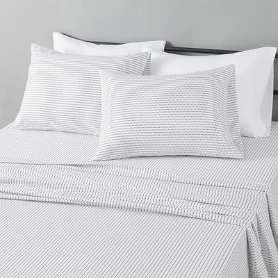 Lightweight Super Soft Easy Care Microfiber 4 Piece Bed Sheet Set with 14-Inch Deep Pockets