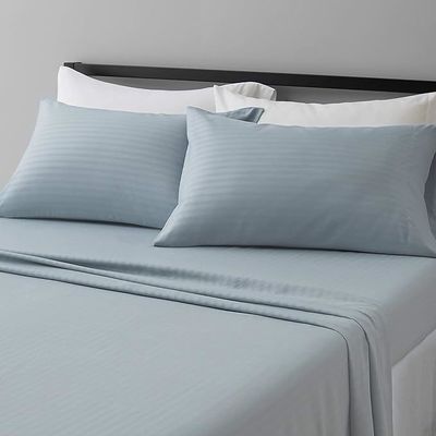 Lightweight Super Soft Easy Care Microfiber 4 Piece Bed Sheet Set with 14-Inch Deep Pockets
