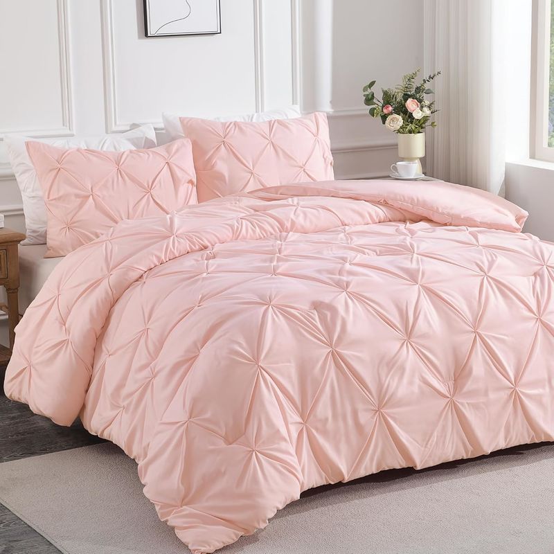 3 Pieces Pink Lightweight Pinch Pleat Comforter Set All Season Alternative