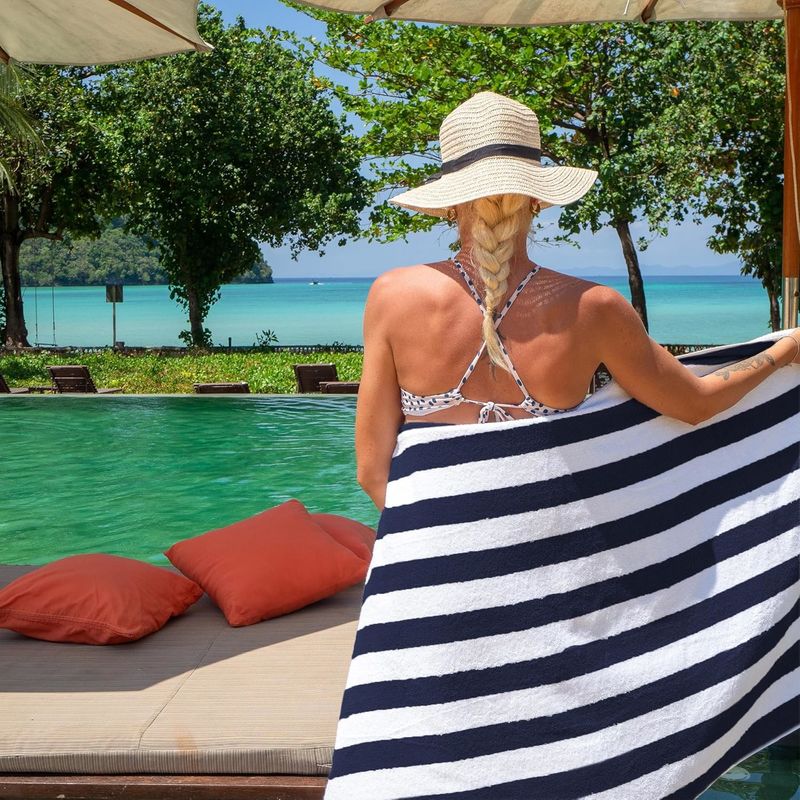 Skin Friendly Custom Beach Towels Cotton Beach Blanket 30*70 Inch