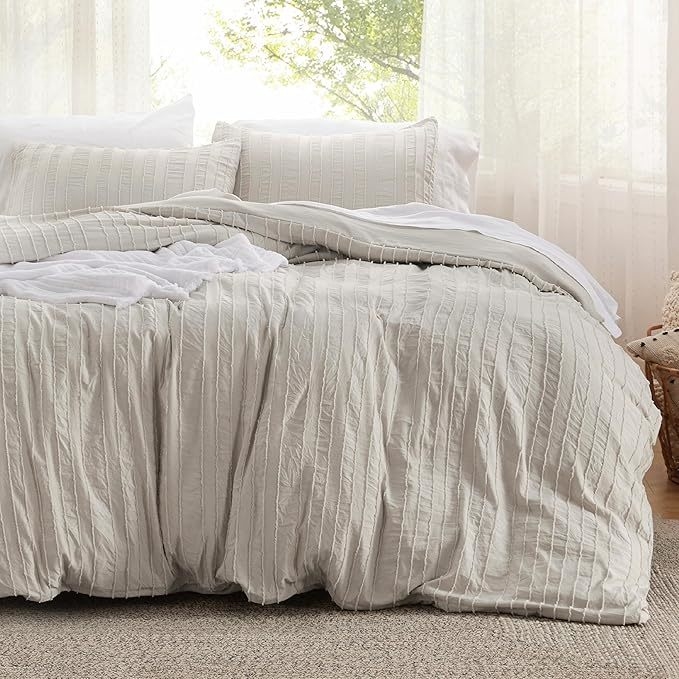 Striped Boho Duvet Cover - 3 Pieces Shabby Chic Tufted Boho Bedding Set For All Seasons