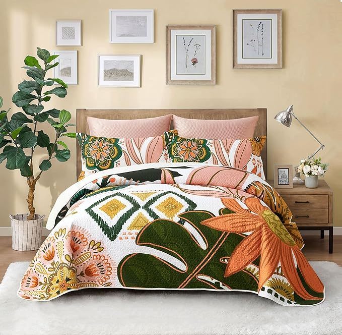 3-Piece Mid Century Modern Farmhouse Quilt Set with Botanical Print Reversible Bedspread Coverlet