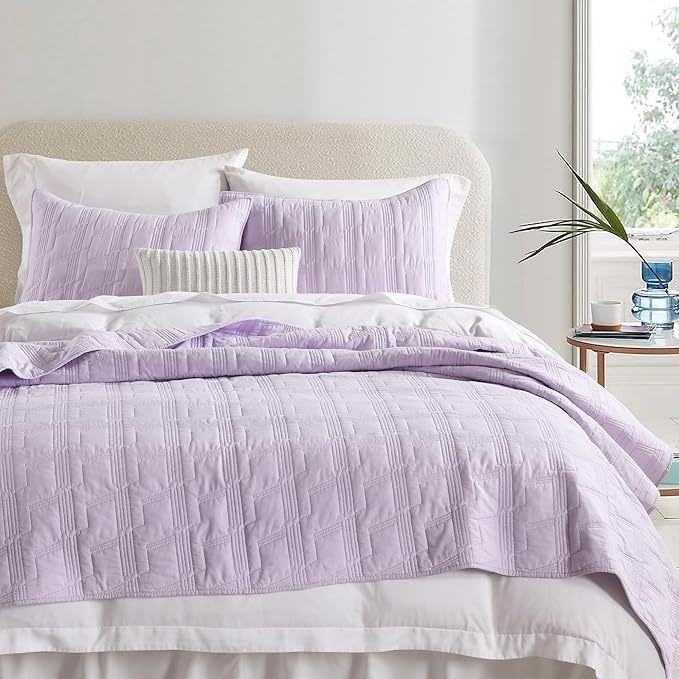 3-Piece 100% Cotton Quilt Set in Geometric Pattern, Cozy Lightweight Bedspread Coverlet Set