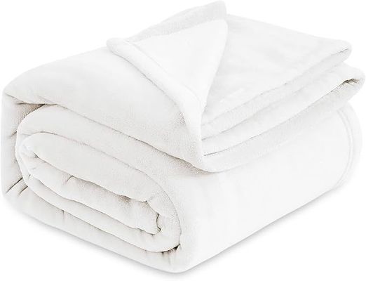 Soft Lightweight Comfortable Fleece Blanket - Luxury Microfiber for Year-round Coziness